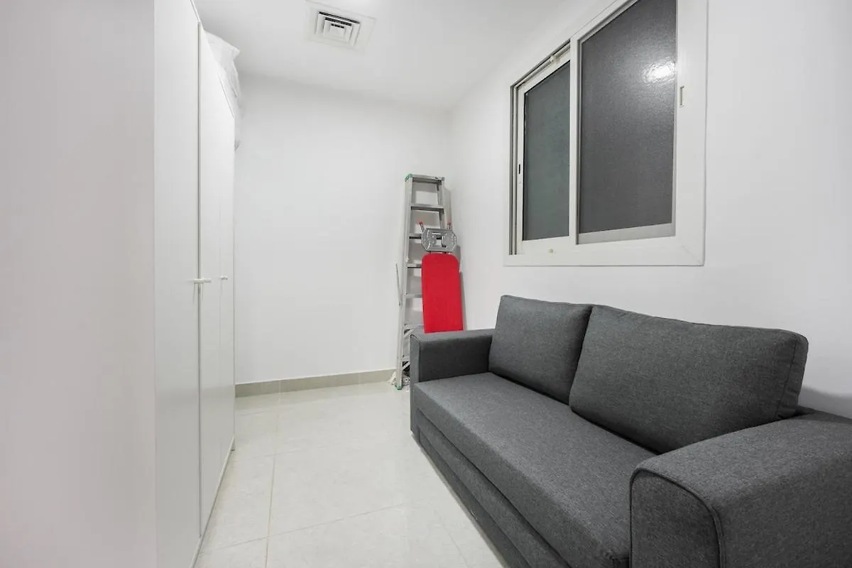 Elegant 2-Bedroom With Modern Kitchenette In Jvc Dubai 0*,
