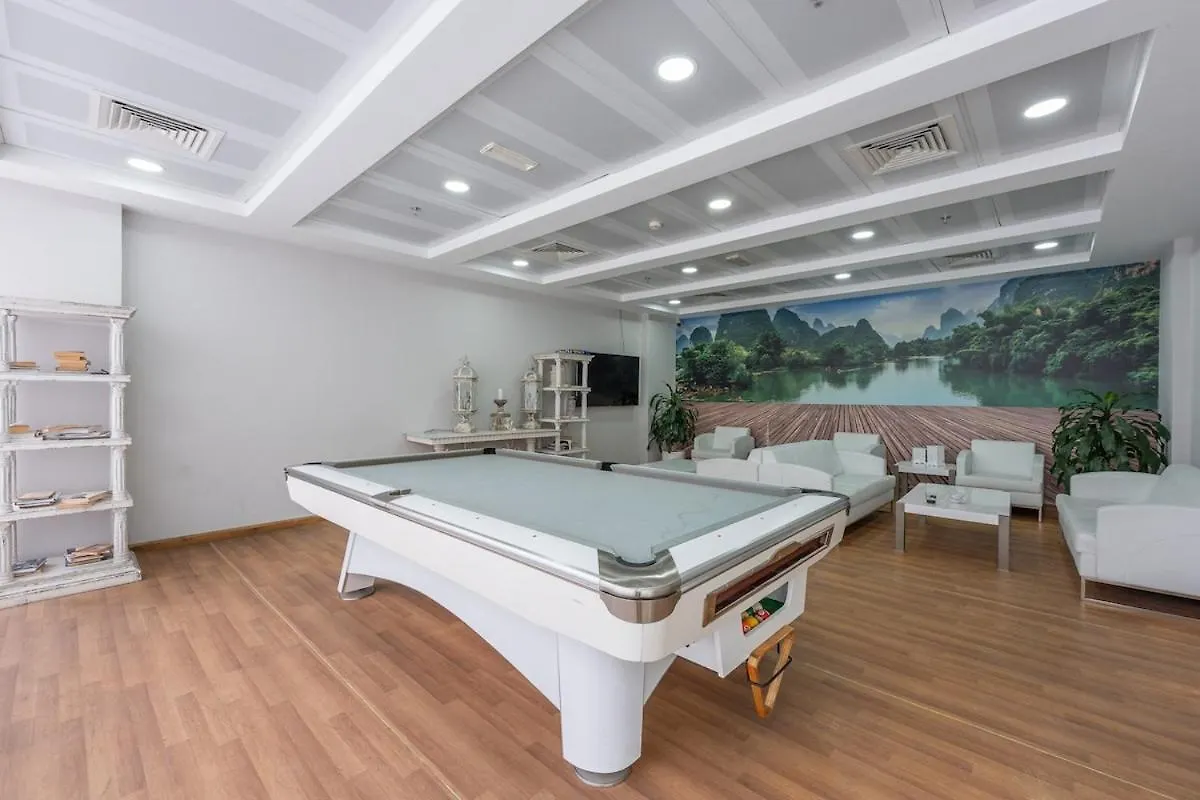 Elegant 2-Bedroom With Modern Kitchenette In Jvc Dubai Appartamento