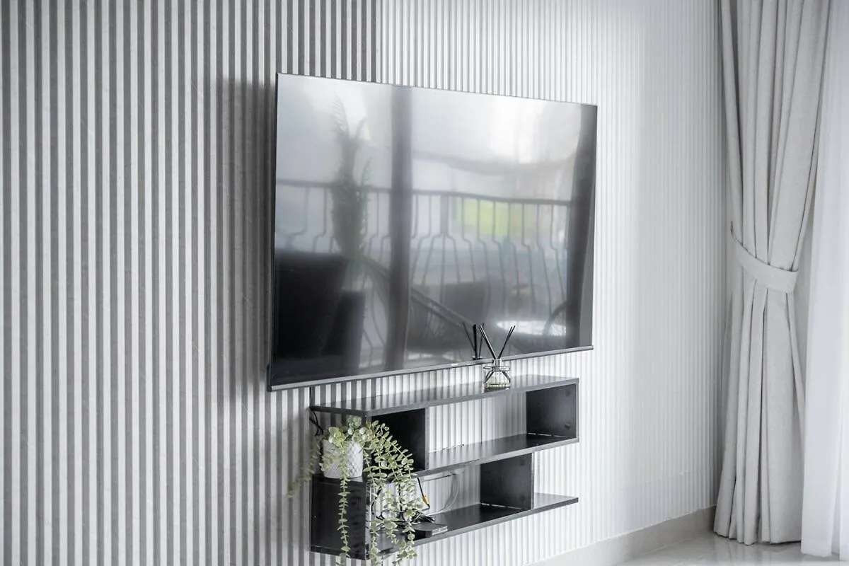 Appartamento Elegant 2-Bedroom With Modern Kitchenette In Jvc Dubai