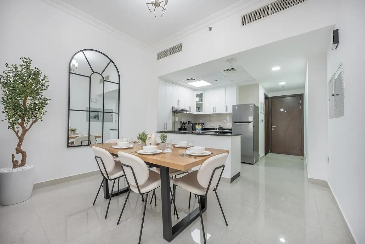 Elegant 2-Bedroom With Modern Kitchenette In Jvc Dubai Appartamento
