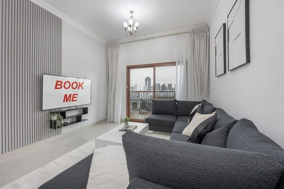 Elegant 2-Bedroom With Modern Kitchenette In Jvc Dubai 0*,